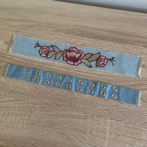 Denim Embroider Flower Fray + Grommet Choker Set